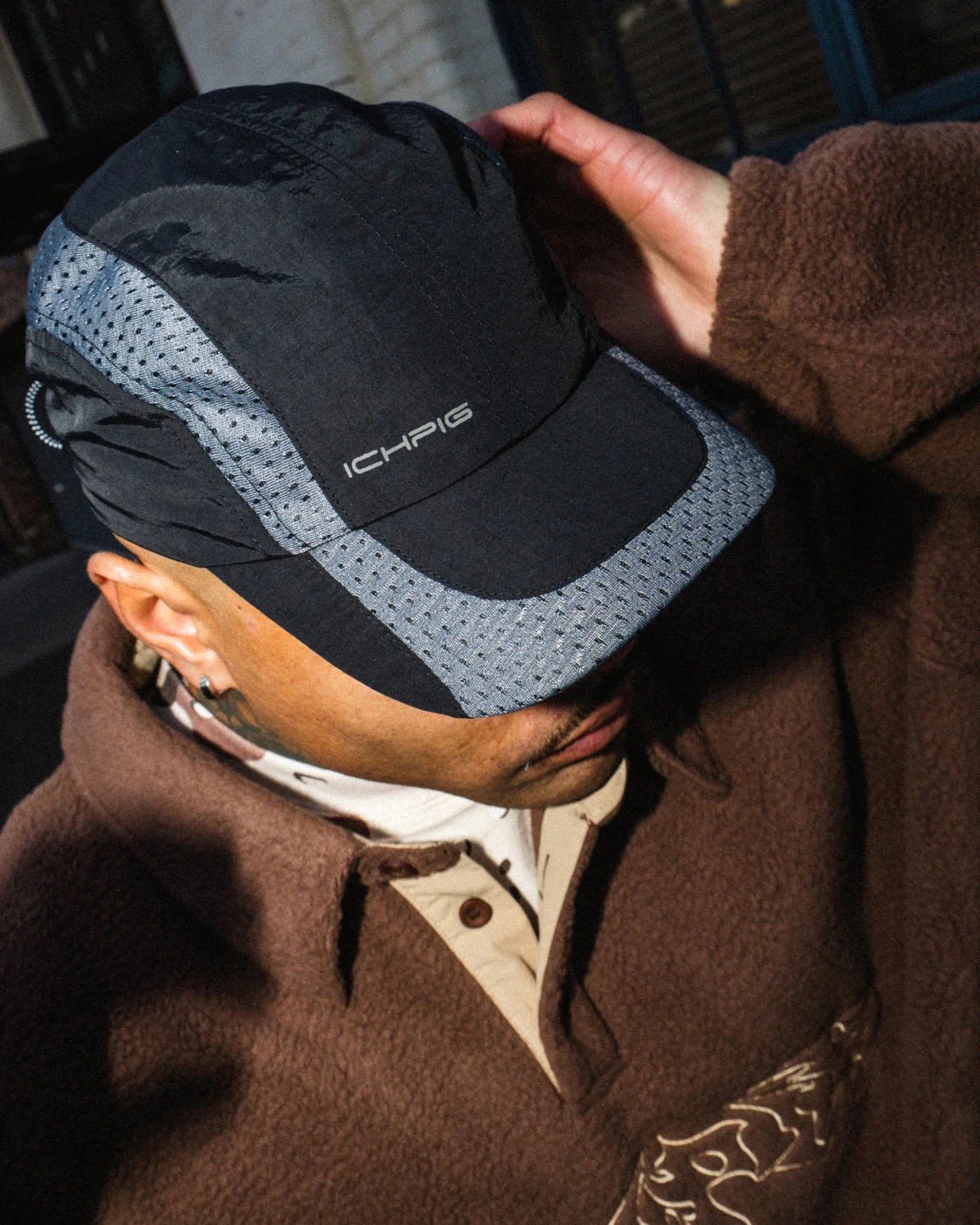Genesis Mesh Panel Cap - Blackrock