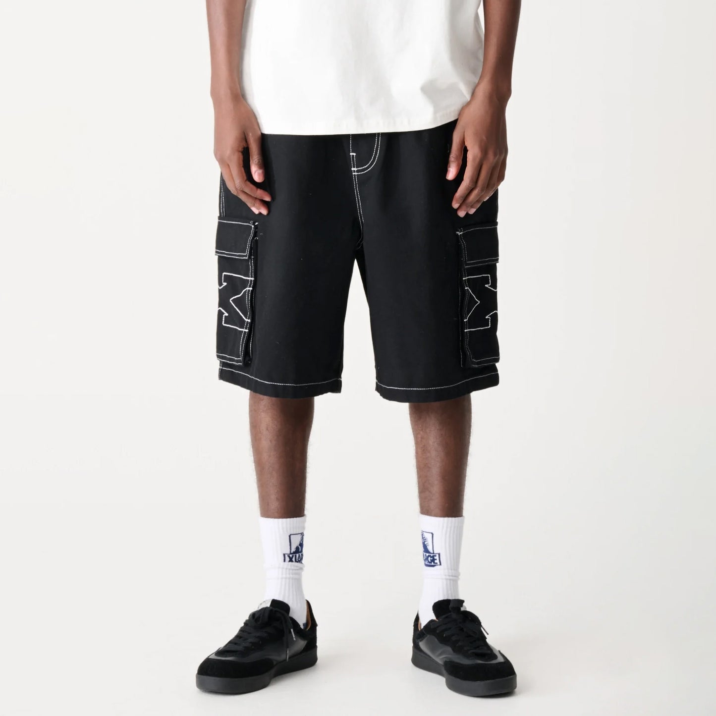 X Contrast Cargo Short - Black