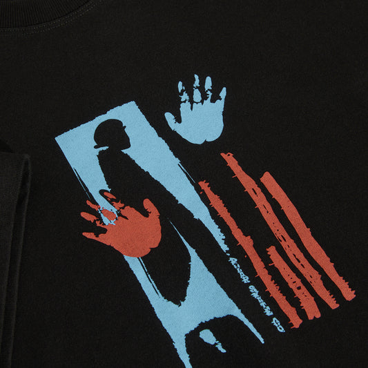 Sitting Hands Tee - Black